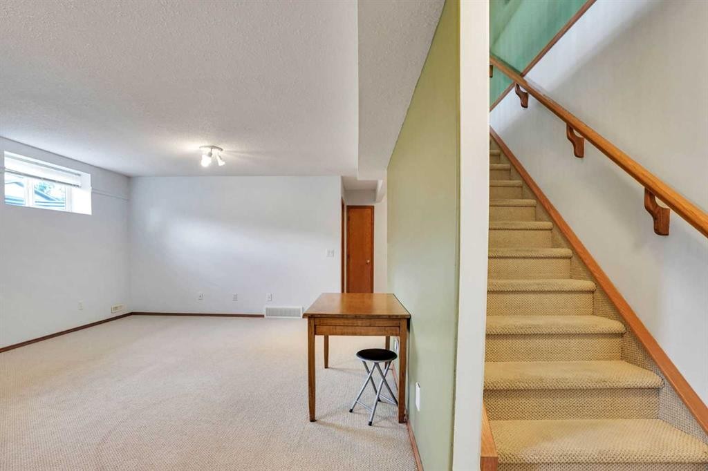 144 Hillcrest Cape, Strathmore, AB