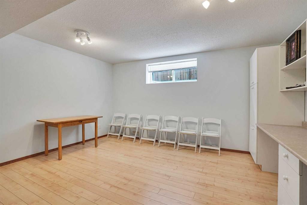 144 Hillcrest Cape, Strathmore, AB