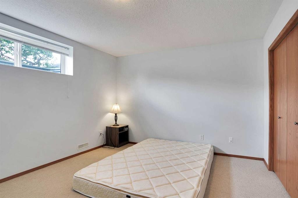 144 Hillcrest Cape, Strathmore, AB