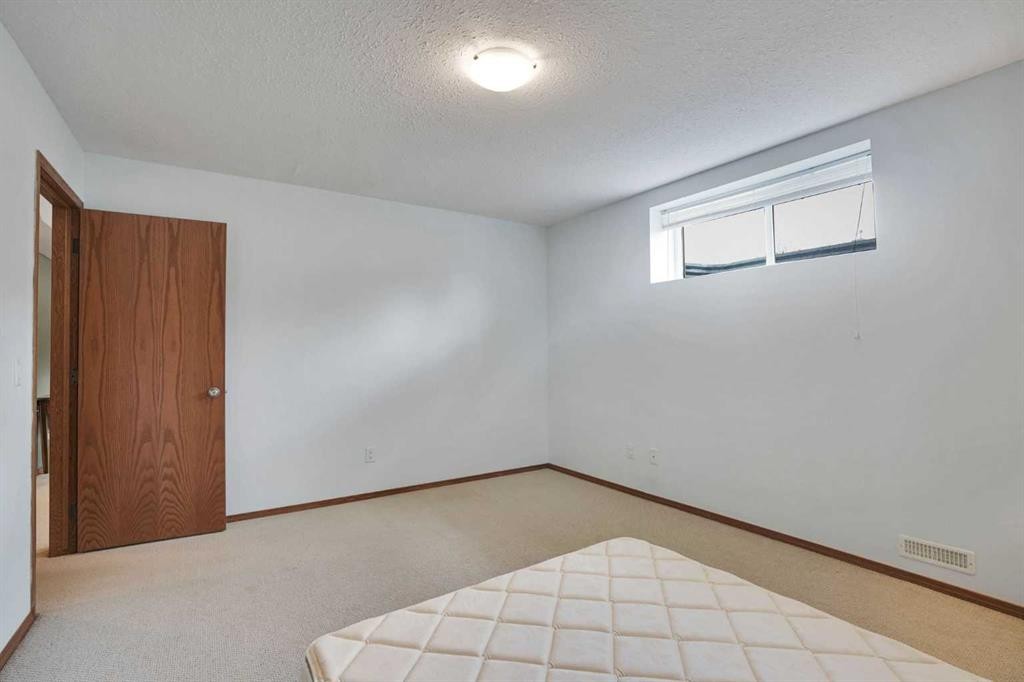 144 Hillcrest Cape, Strathmore, AB