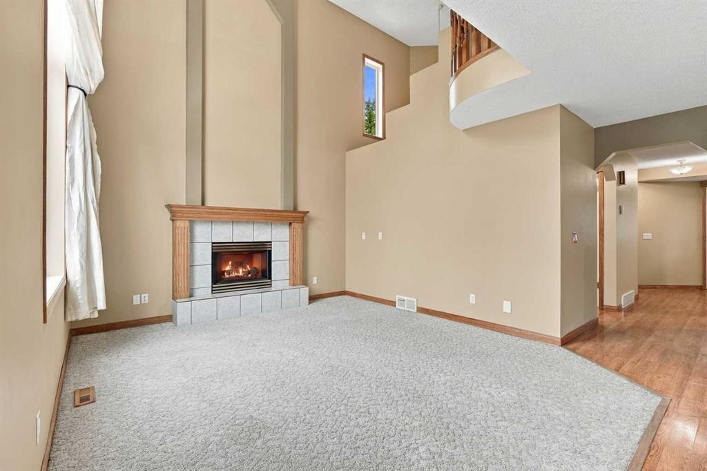 11 Somercrest Circle Sw, Calgary, AB