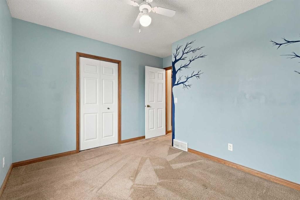 11 Somercrest Circle Sw, Calgary, AB