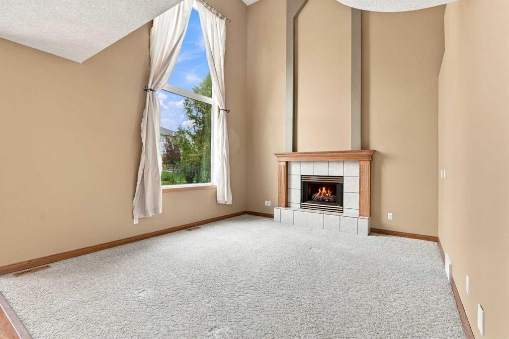 11 Somercrest Circle Sw, Calgary, AB