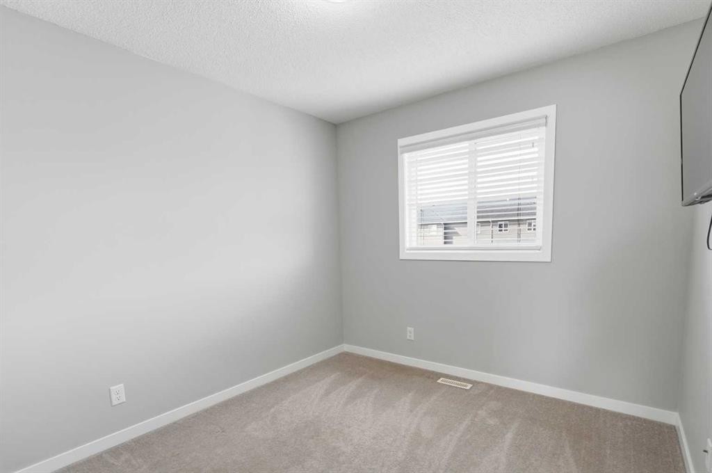 95 Corner Meadows Villas Ne, Calgary, AB