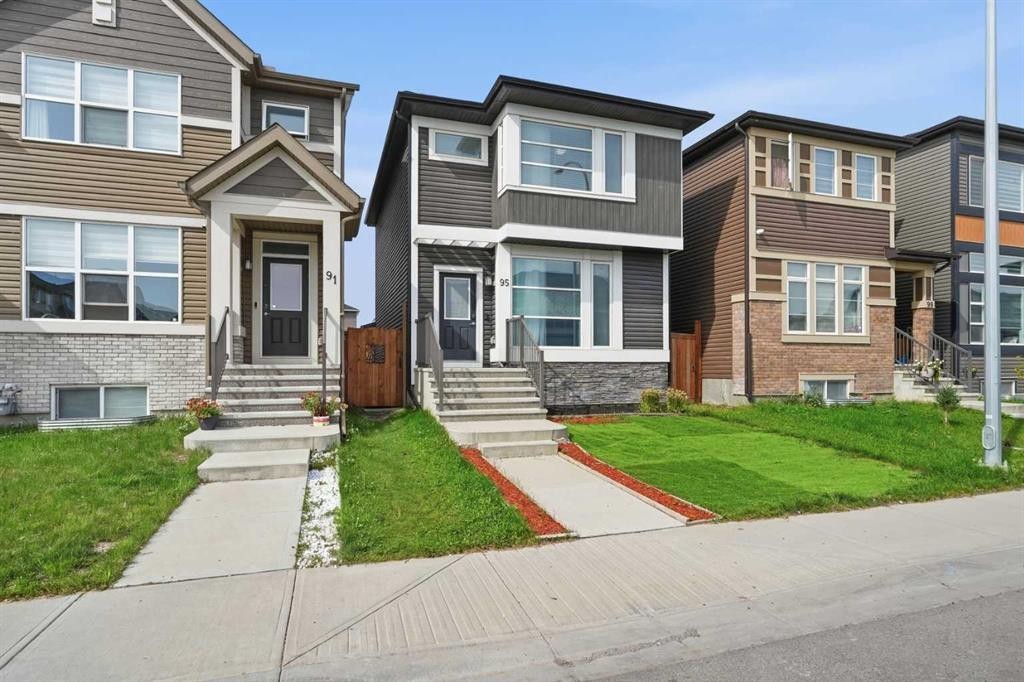 95 Corner Meadows Villas Ne, Calgary, AB
