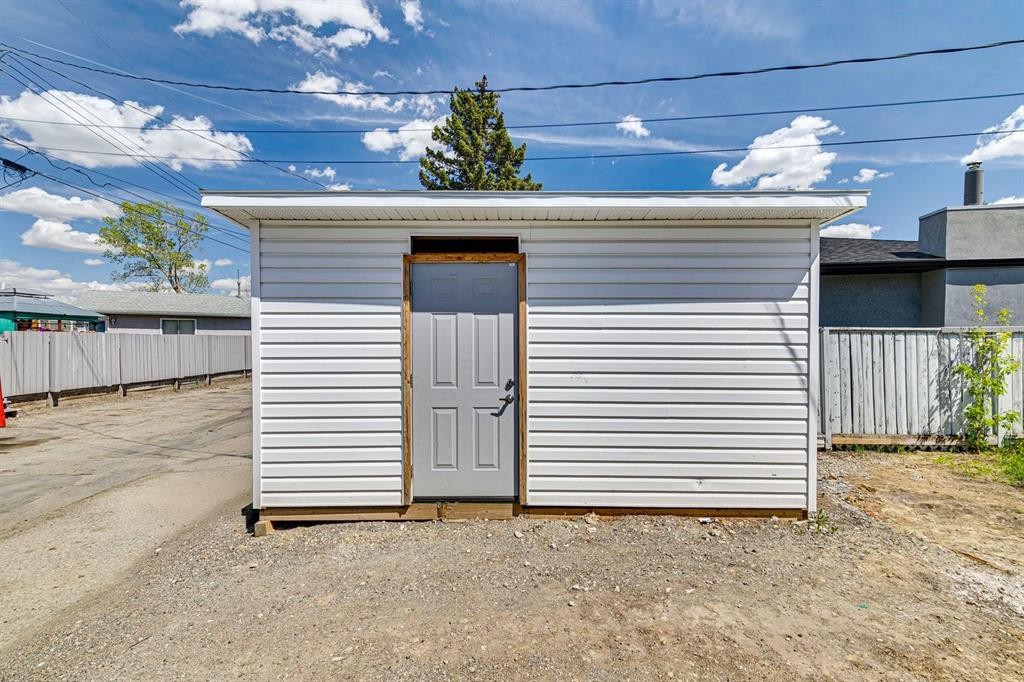 816 Avonlea Place Se, Calgary, AB