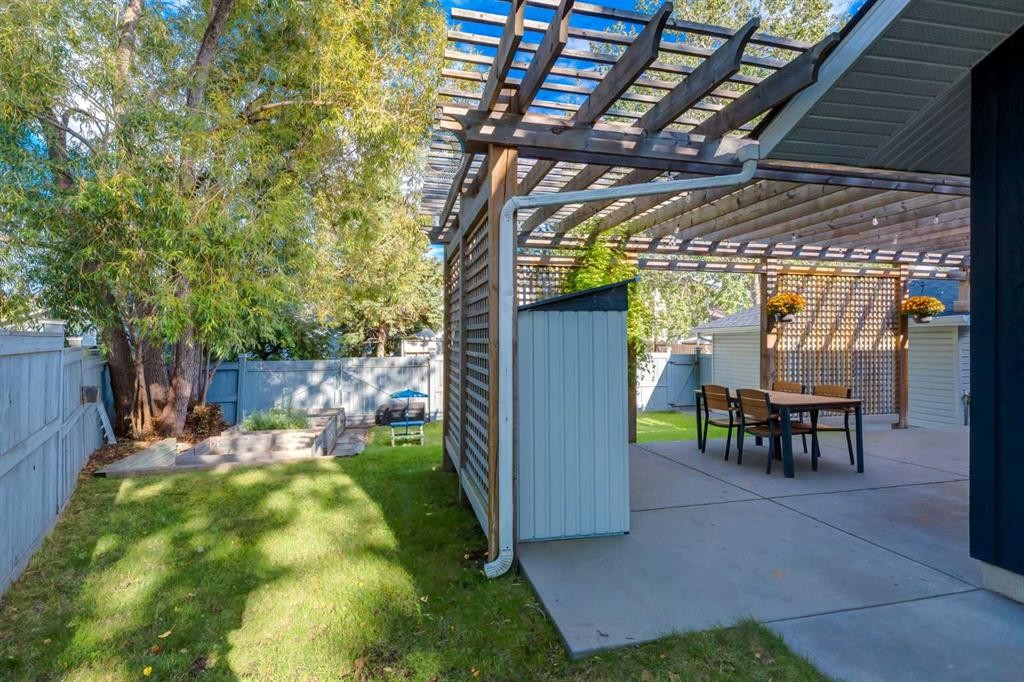 27 Midlake Place Se, Calgary, AB