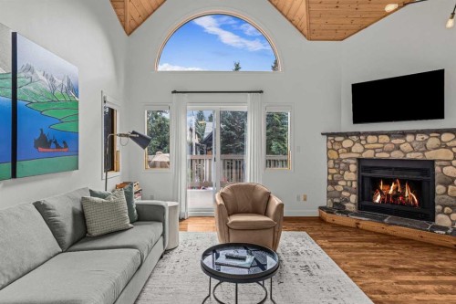 4-822 5 Street  Canmore, AB T1W 2G4