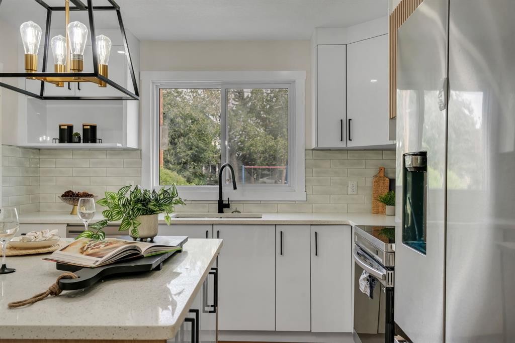 4112 13 Avenue Ne, Calgary, AB