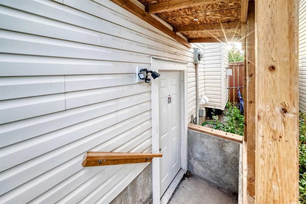 216 Mt Apex Green Se, Calgary, AB
