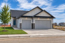 30 Bridges Way Langdon, AB T0J 1X3