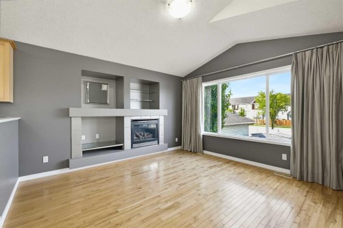 64 Copperfield Rise Se, Calgary, AB 