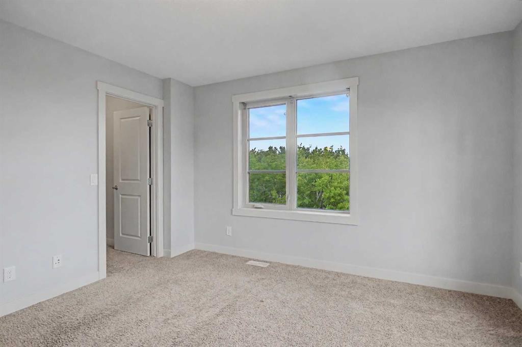 41 Aspen Hills Common Sw, Calgary, AB
