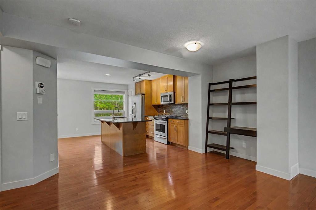 41 Aspen Hills Common Sw, Calgary, AB