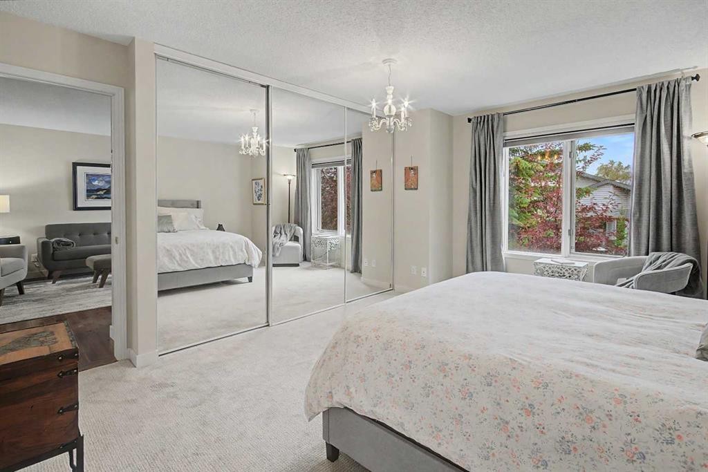 138 Hawkstone Manor Nw, Calgary, AB
