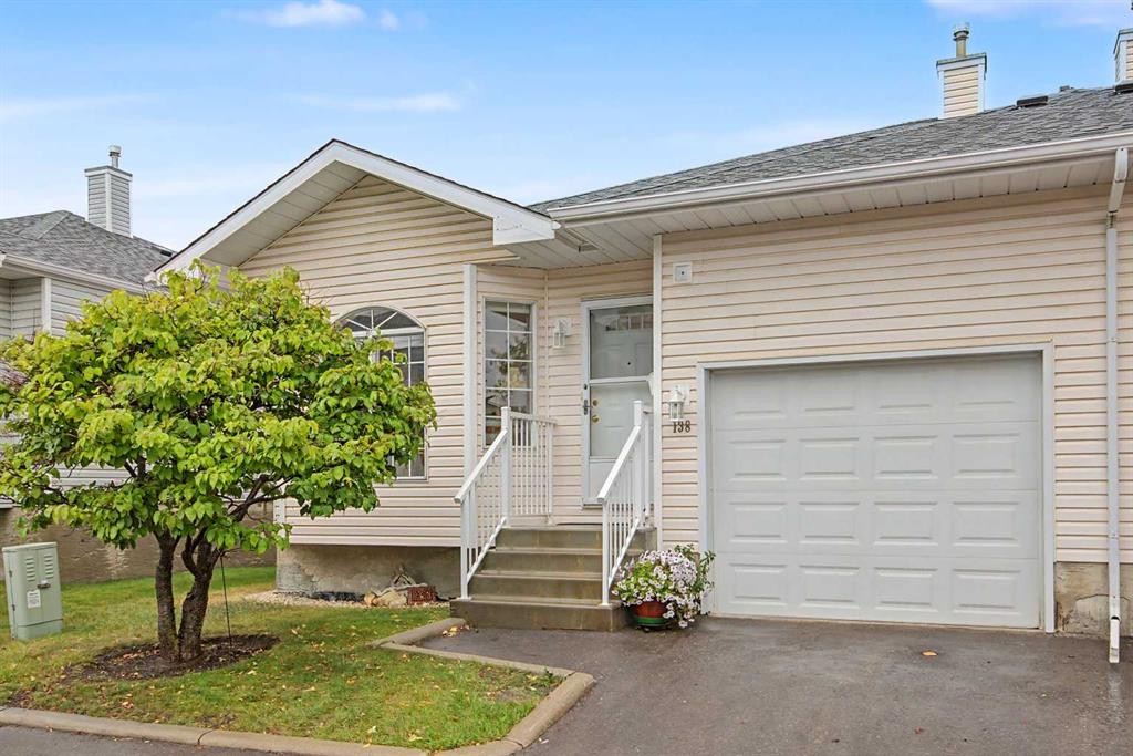 138 Hawkstone Manor Nw, Calgary, AB