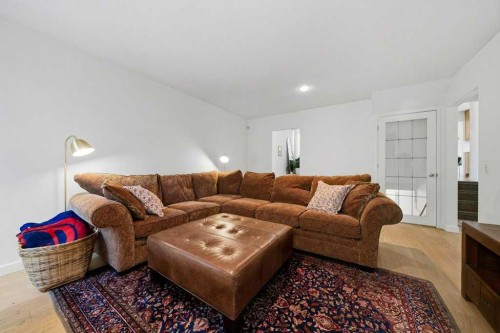 106 Dalgleish Bay Nw, Calgary, AB 