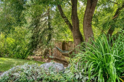 106 Dalgleish Bay Nw, Calgary, AB 