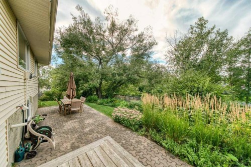 106 Dalgleish Bay Nw, Calgary, AB 