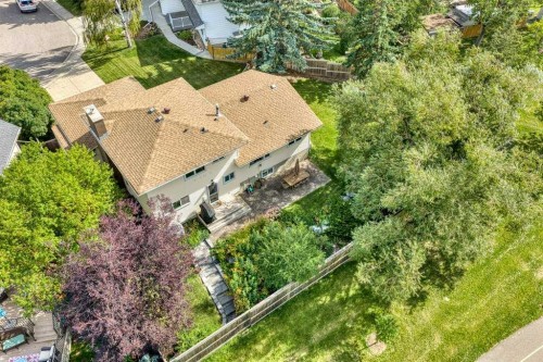 106 Dalgleish Bay Nw, Calgary, AB 