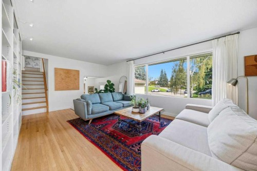 106 Dalgleish Bay Nw, Calgary, AB 