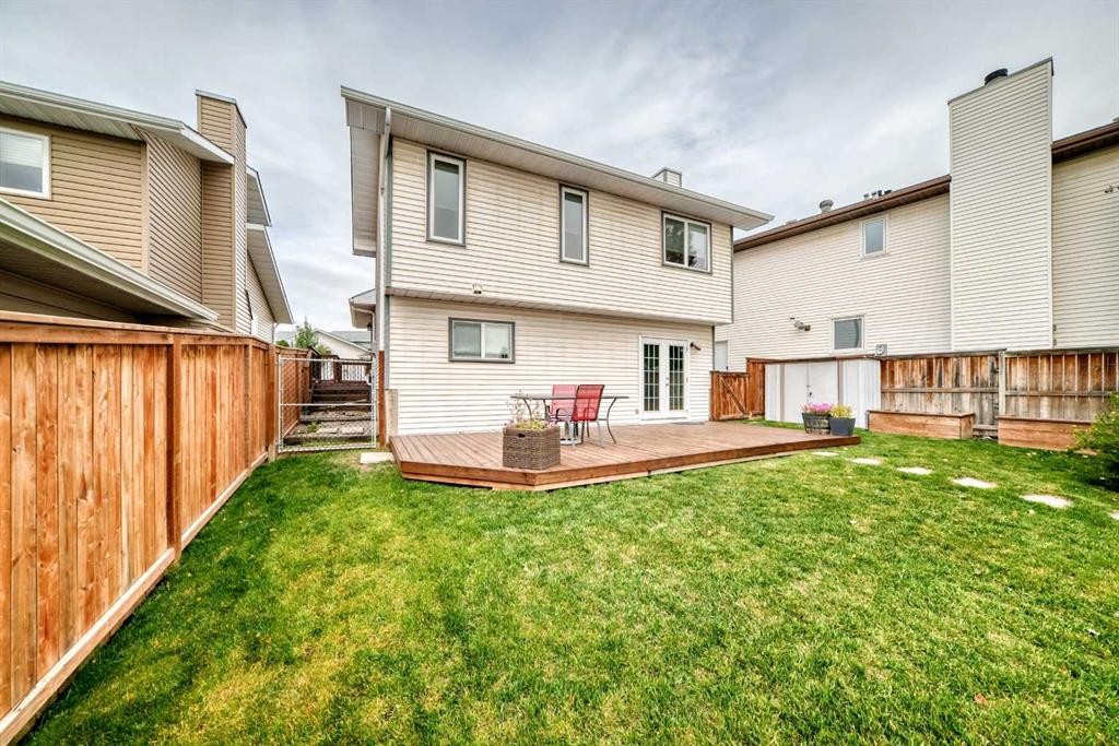 36 Sandpiper Way Nw, Calgary, AB