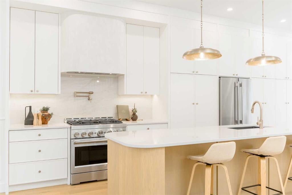 411 28 Avenue Nw, Calgary, AB