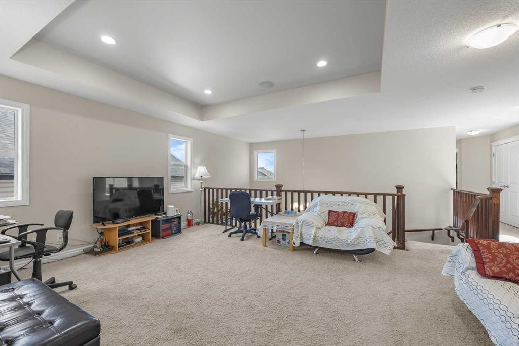 112 Sherwood Crescent Nw, Calgary, AB