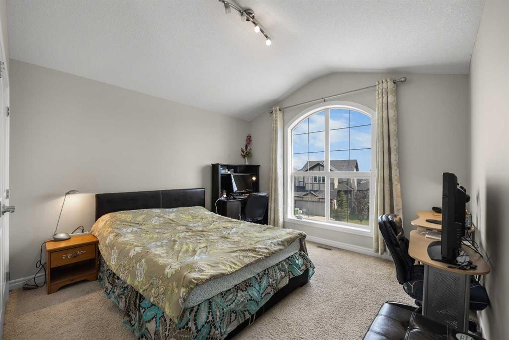 112 Sherwood Crescent Nw, Calgary, AB