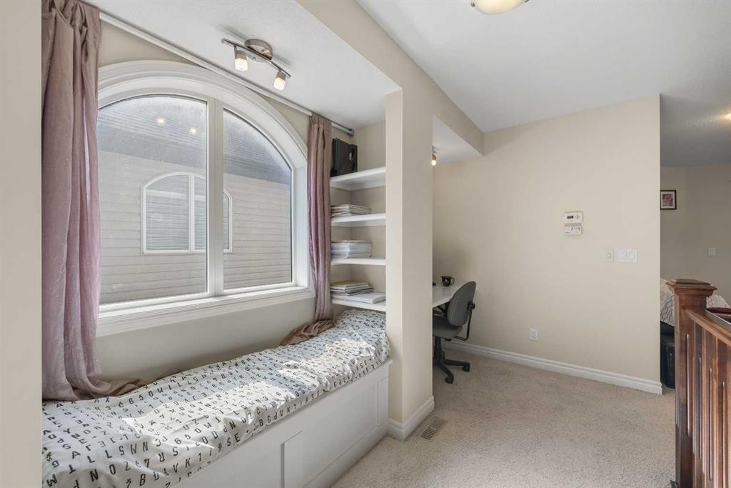 112 Sherwood Crescent Nw, Calgary, AB