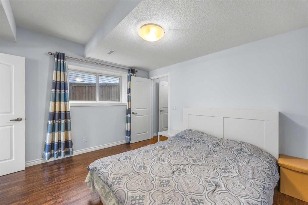 112 Sherwood Crescent Nw, Calgary, AB