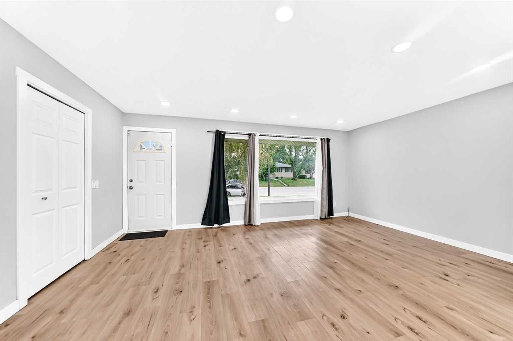 4123 Maryvale Drive Ne, Calgary, AB