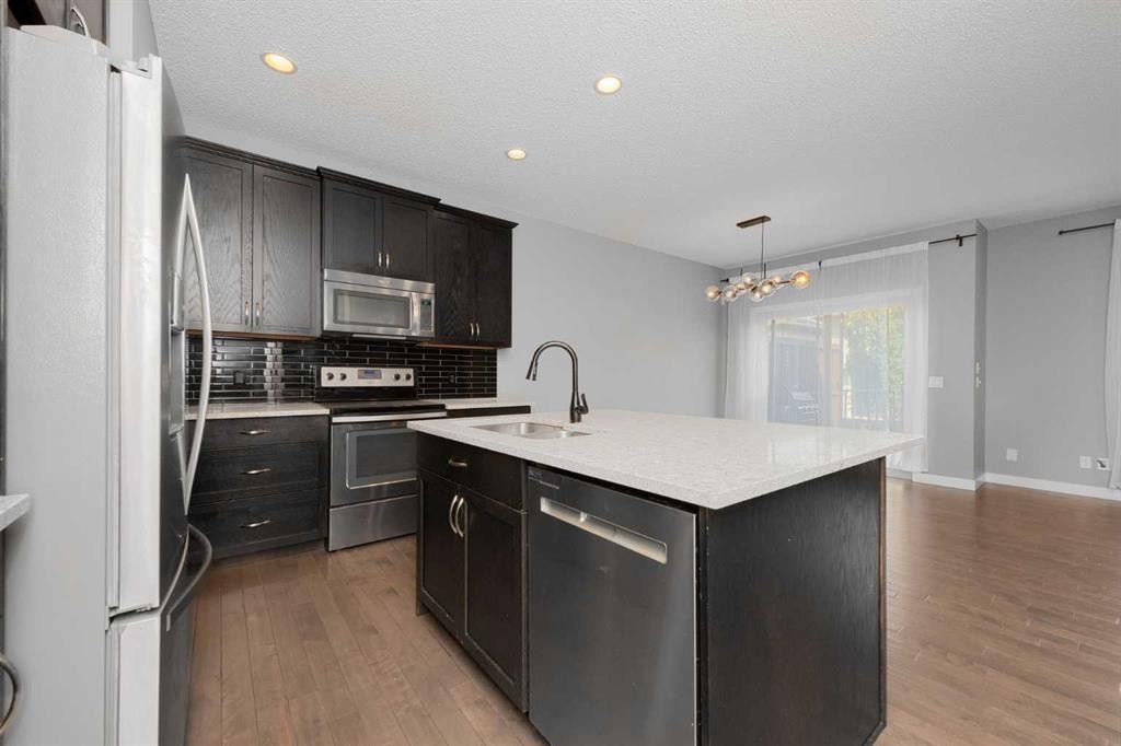 157 Walden Park Se, Calgary, AB