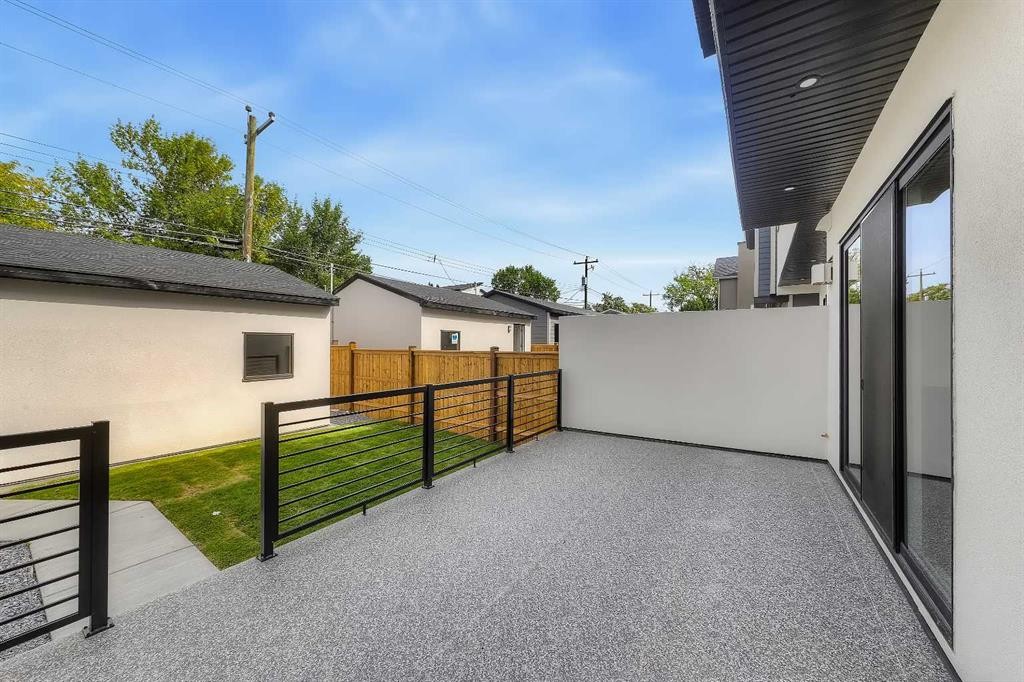 2320 22 Avenue Sw, Calgary, AB