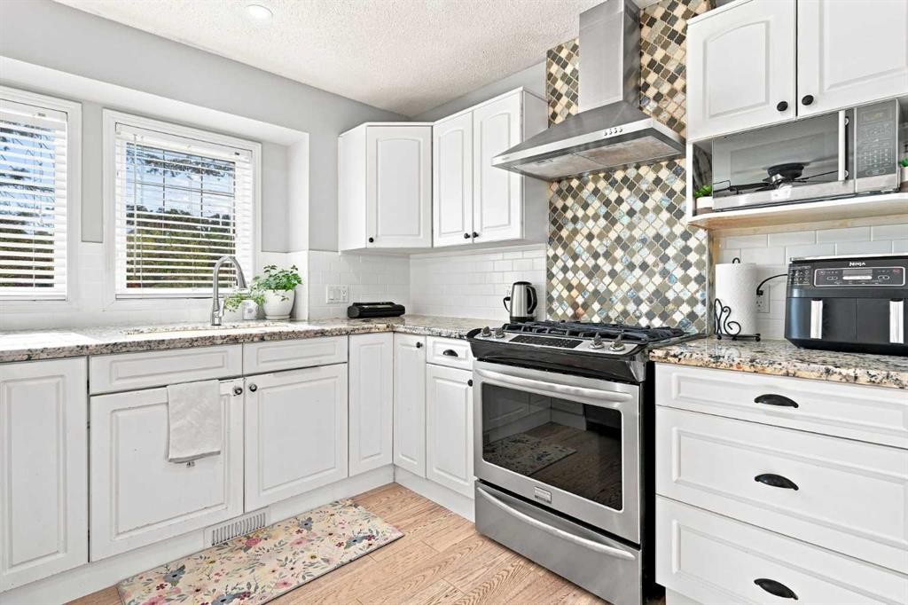 15230 Prestwick Boulevard Se, Calgary, AB