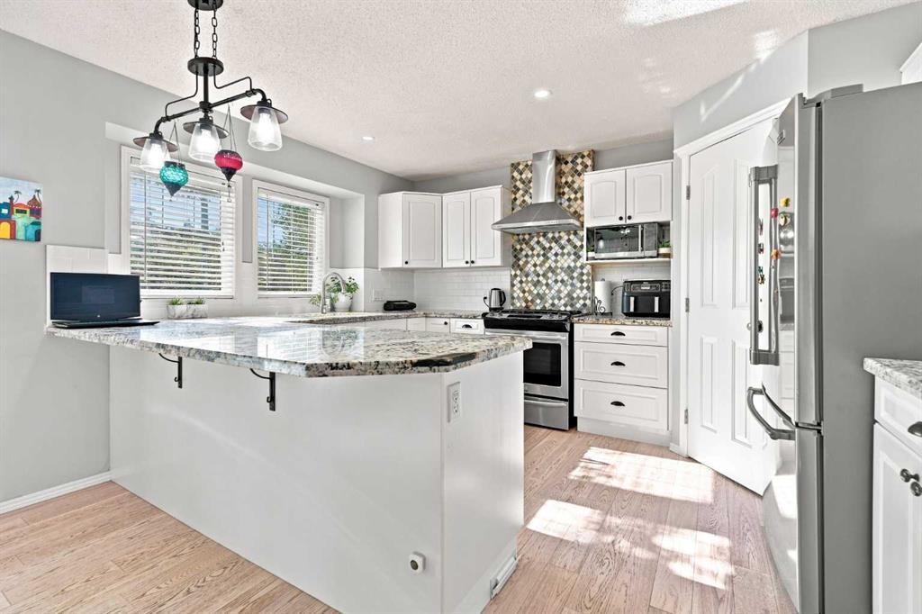 15230 Prestwick Boulevard Se, Calgary, AB