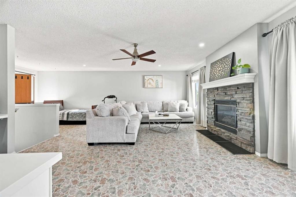15230 Prestwick Boulevard Se, Calgary, AB