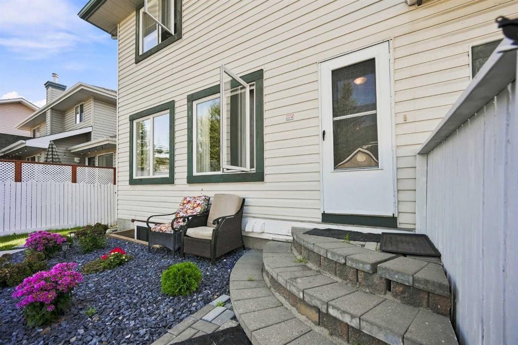 15230 Prestwick Boulevard Se, Calgary, AB