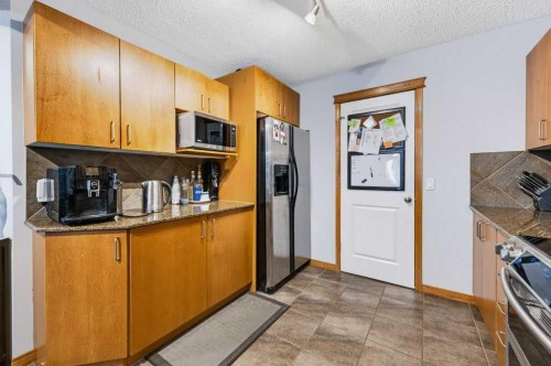 81 Chapman Close Se, Calgary, AB 