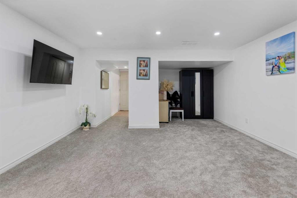35 Templemont Drive Ne, Calgary, AB