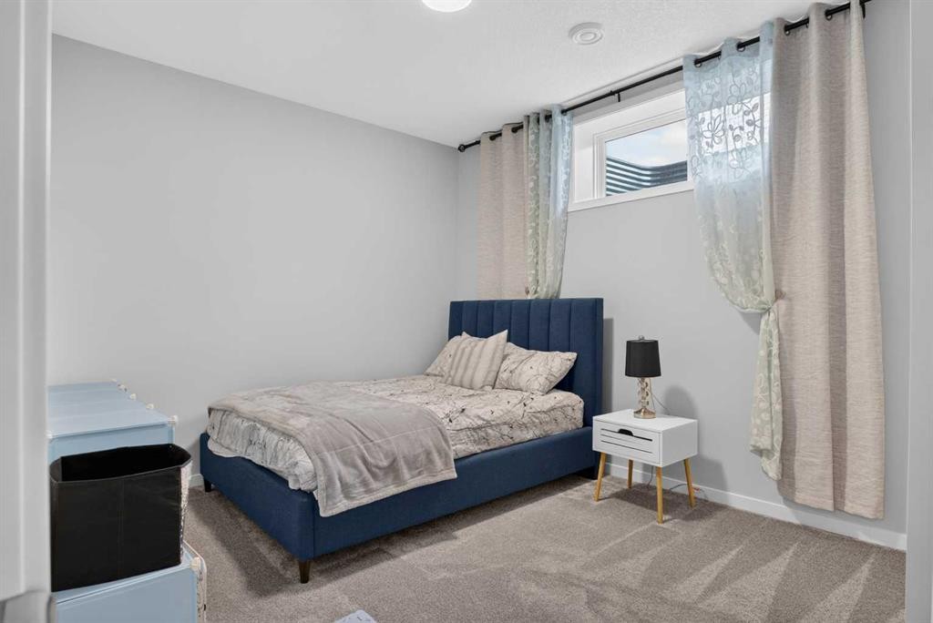 244 Masters Row Se, Calgary, AB