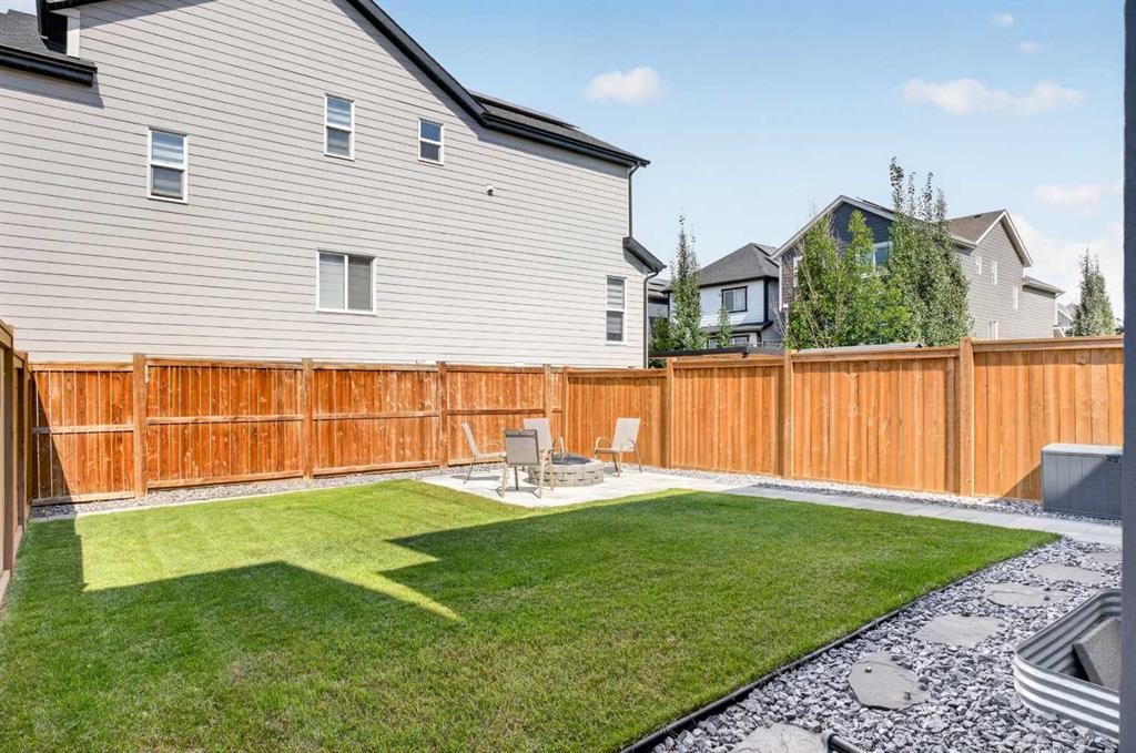 244 Masters Row Se, Calgary, AB