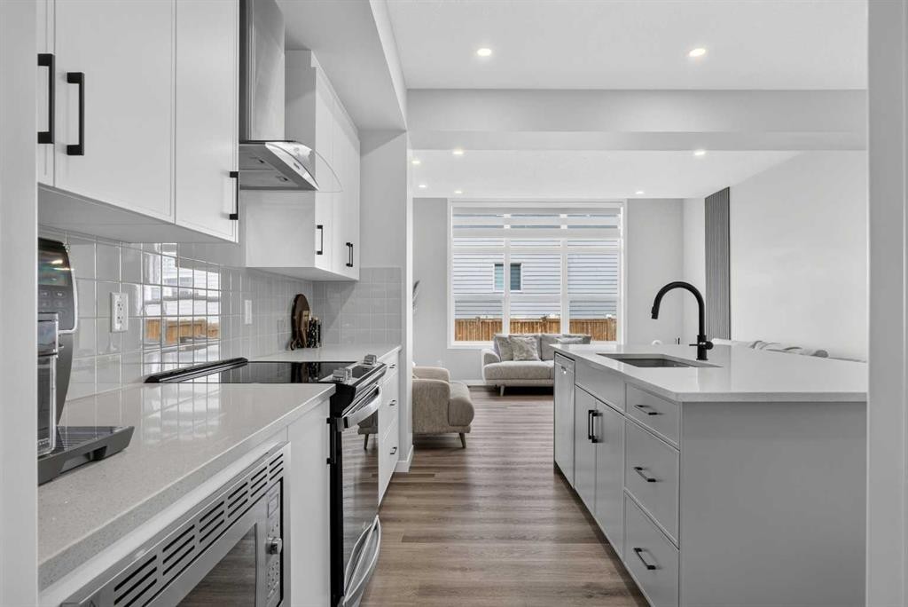 244 Masters Row Se, Calgary, AB