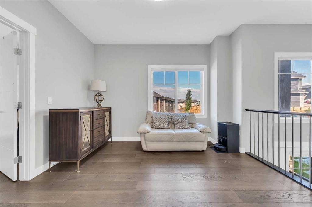 131 Sherview Grove Nw, Calgary, AB