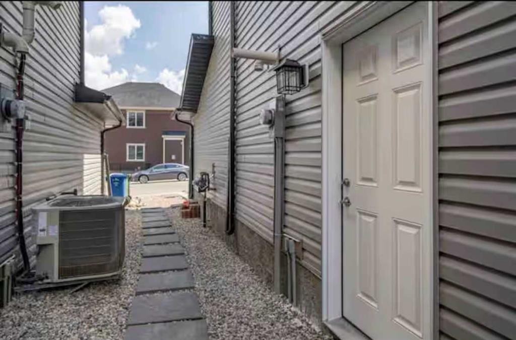 131 Sherview Grove Nw, Calgary, AB