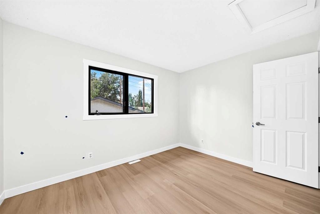 55 Mckinley Way Se, Calgary, AB