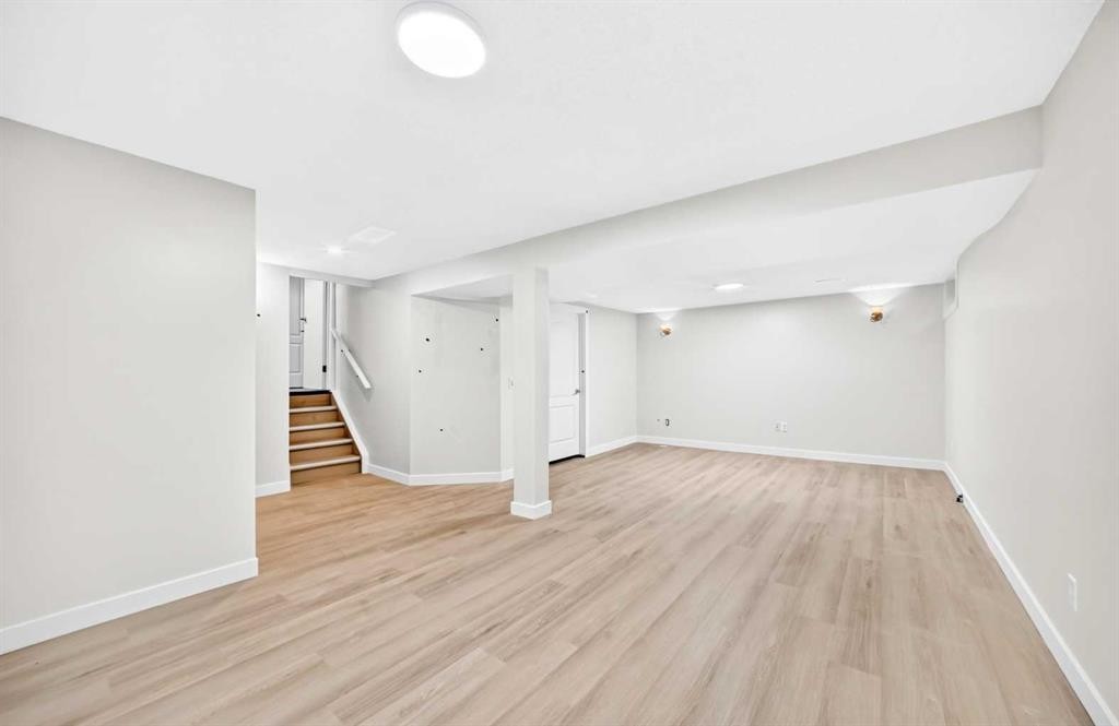 55 Mckinley Way Se, Calgary, AB