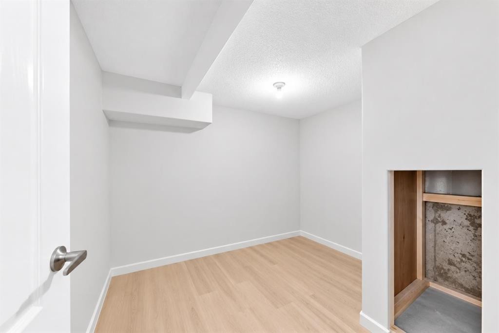 55 Mckinley Way Se, Calgary, AB