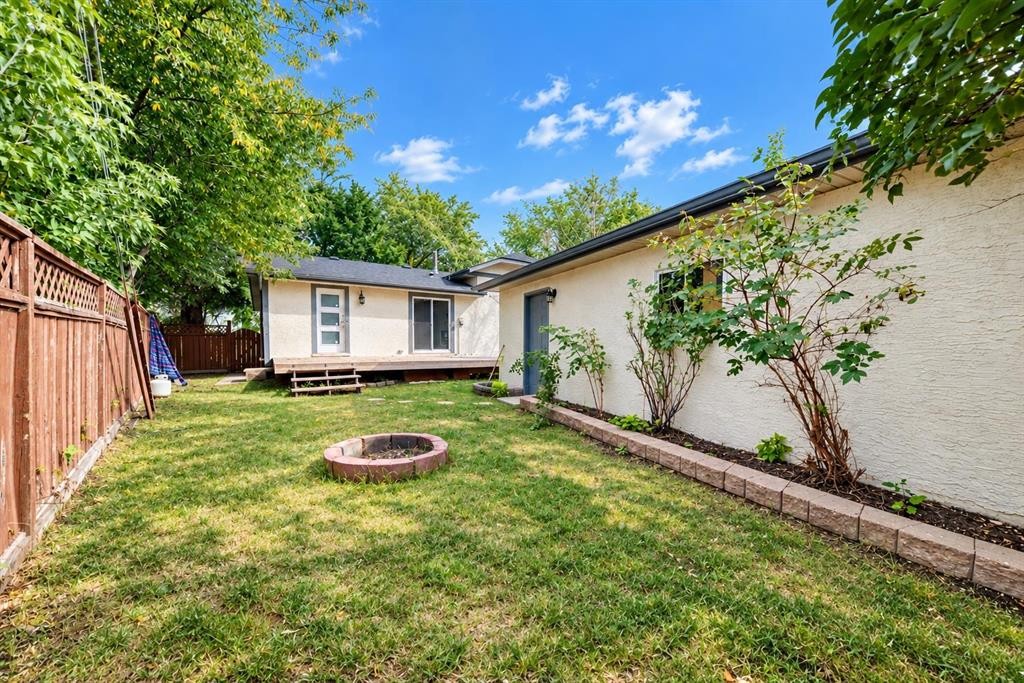55 Mckinley Way Se, Calgary, AB