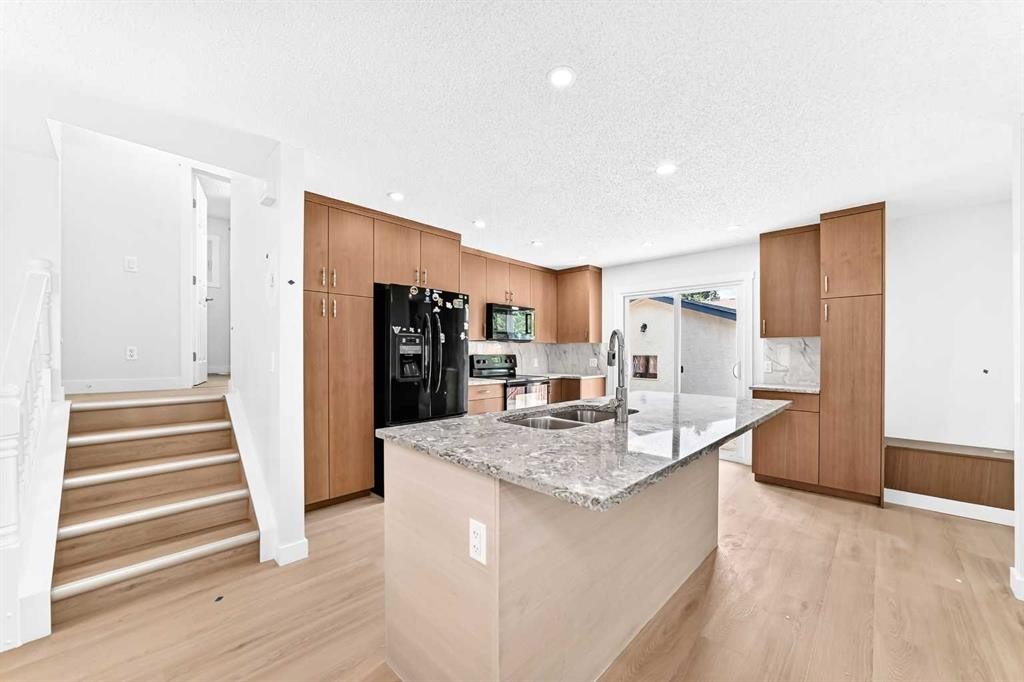 55 Mckinley Way Se, Calgary, AB